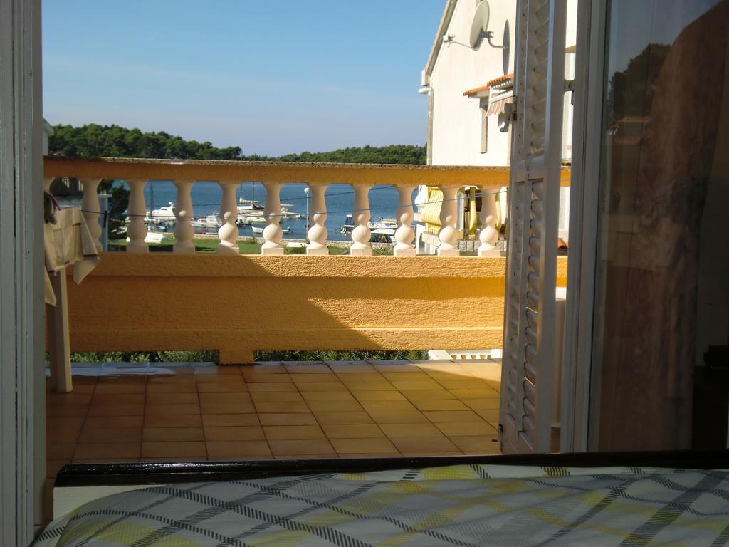 Guest House Sandra 라브 객실 사진